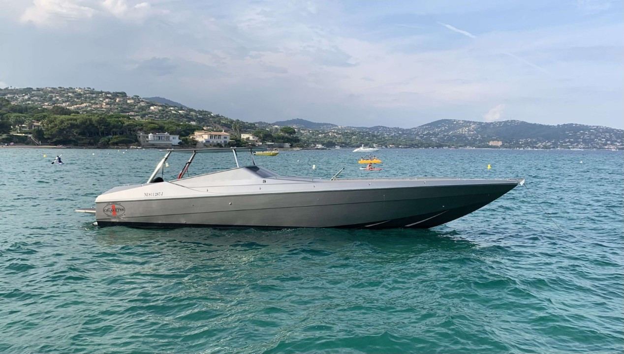 Banner benetti 45 offshore