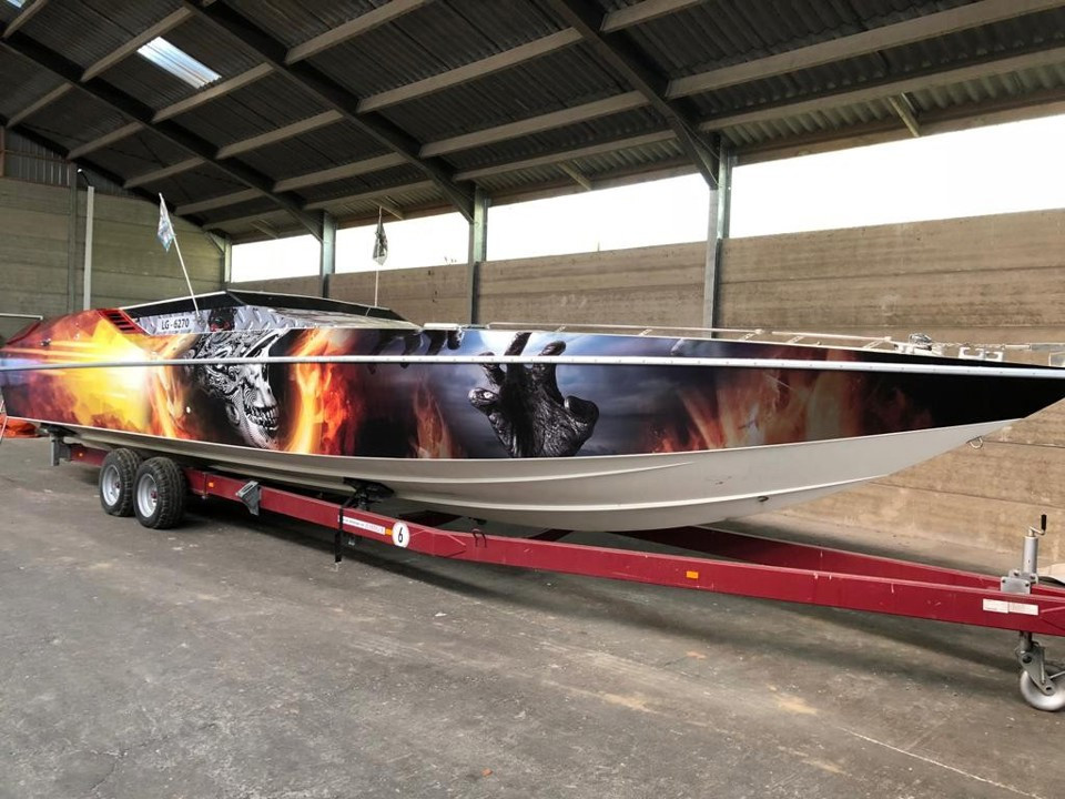 Banner cougar 38 sport