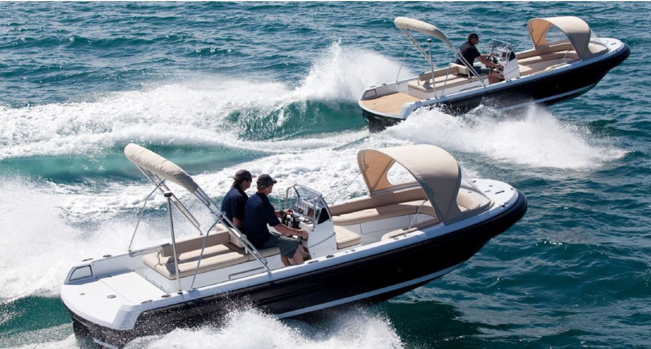 Banner LLOYD STEVENSON Custom Built Superyacht Tender
