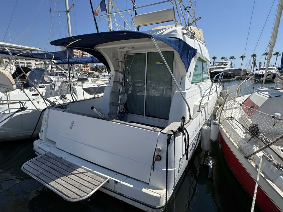 Banner beneteau antares 9.80