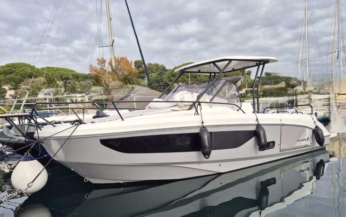 Banner beneteau flyer 9 sun deck