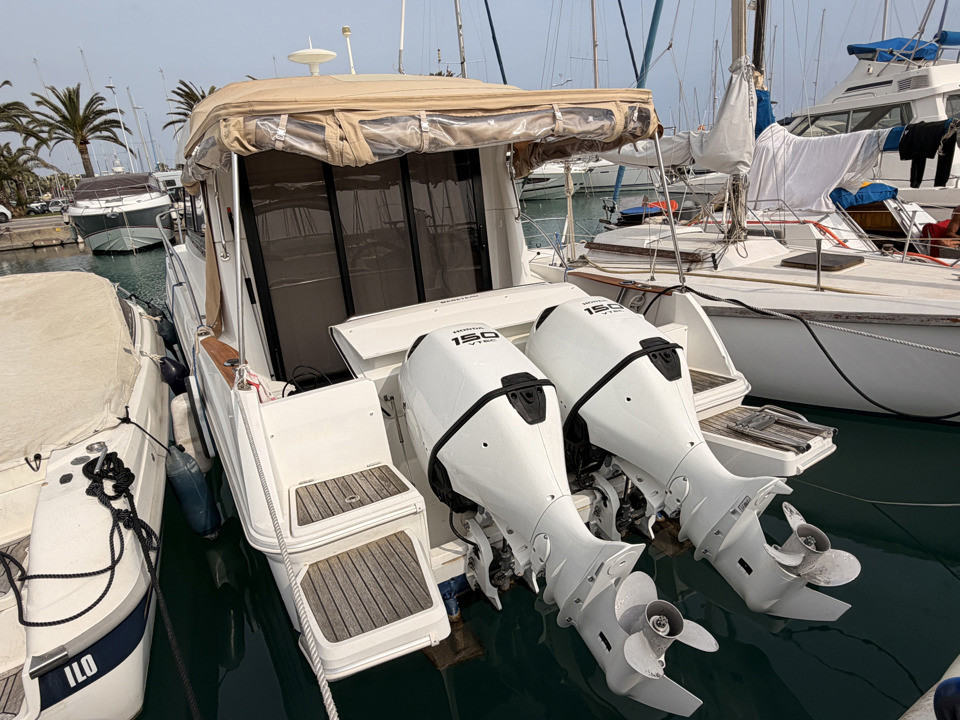 Banner BENETEAU ANTARES 8.8
