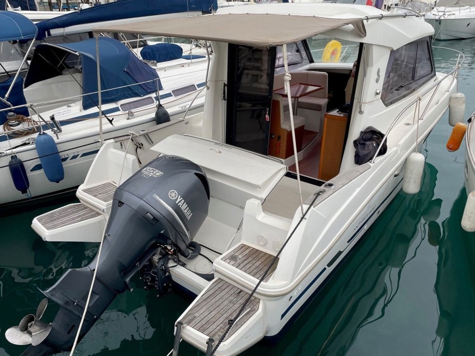 Banner BENETEAU ANTARES 8.80