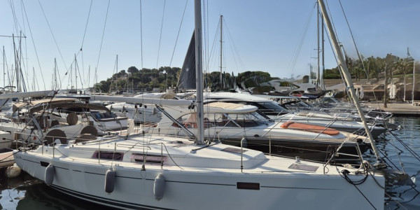 Hanse 385