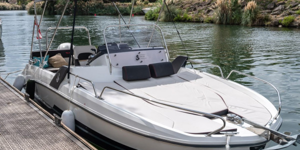 BENETEAU Flyer 6.6 Sundeck
