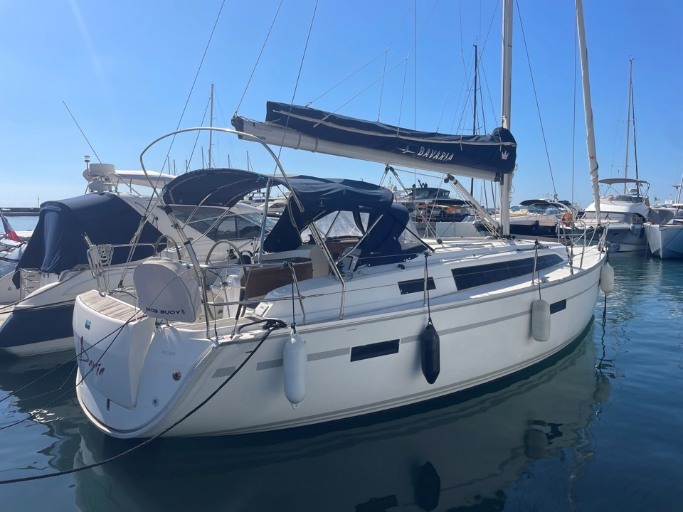 Banner BAVARIA Cruiser 37
